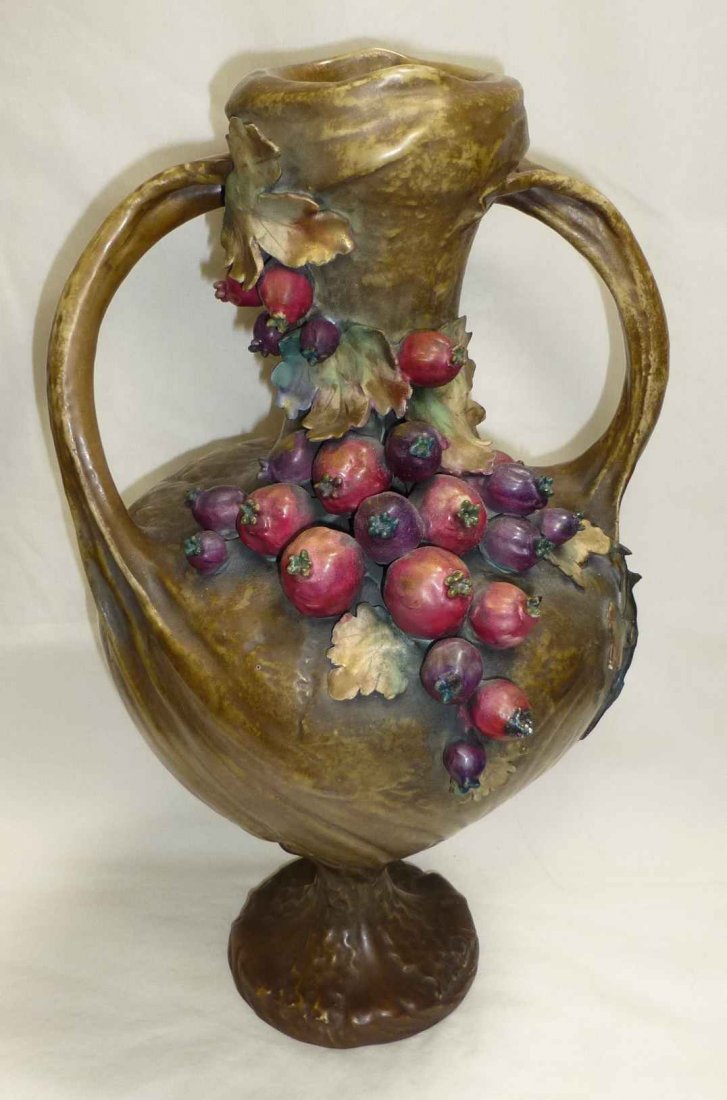 Amphora Fruit Berry Vase (1 of 4)