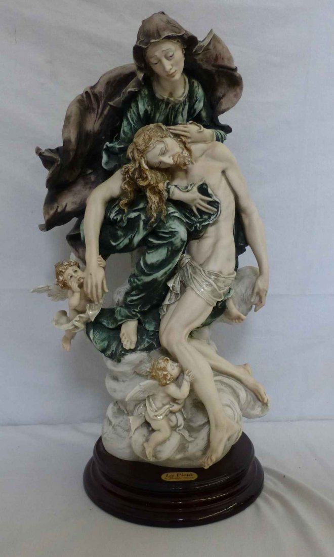 Giuseppe Arman La Pieta LE Figurine with box (1 of 4)