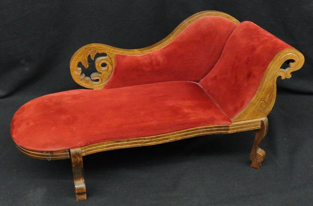 Dynasty Chaise Lounge Doll Furniture (1 of 4)