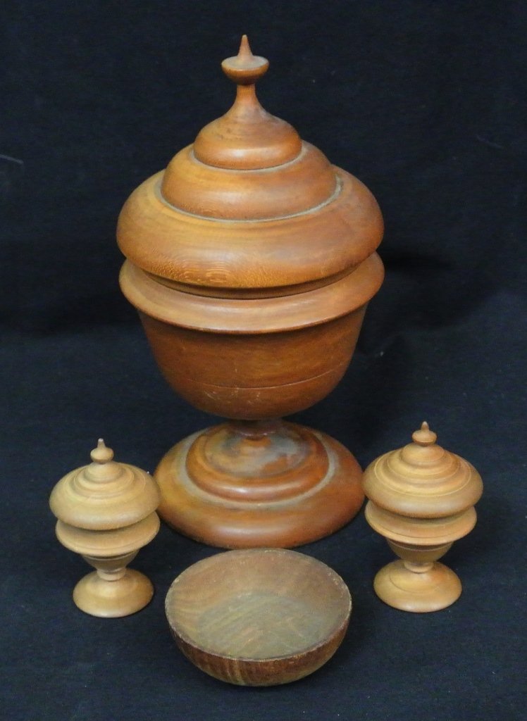 Group of Peaseware Treenware (1 of 2)