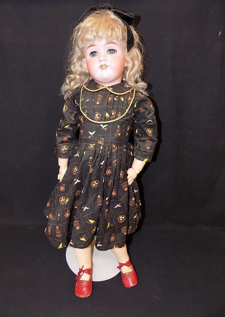 Beautiful 29" Heinrich Handwerck 5 Simon Halbig Germany: Beautiful 29" Heinrich Handwerck 5 Simon Halbig Germany Doll, /Comes with Stand and Black Dress Clothing as seen in photos