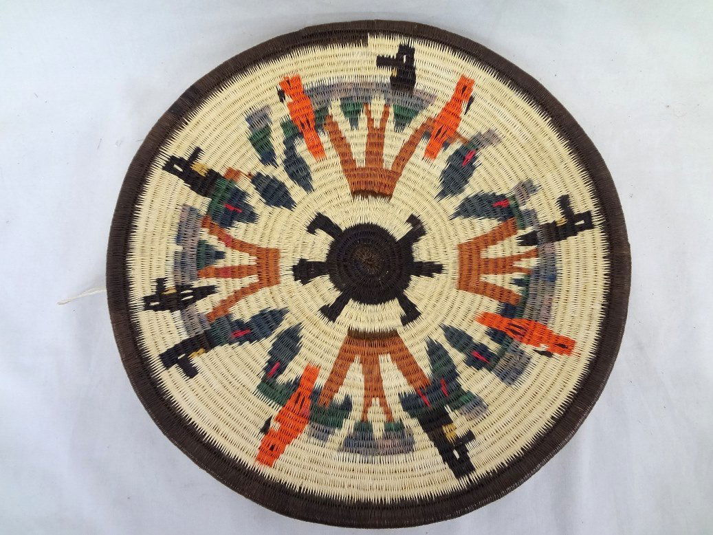 Wounaan/Emberia Parrot and Turtle Design Basket Tray (1 of 3)