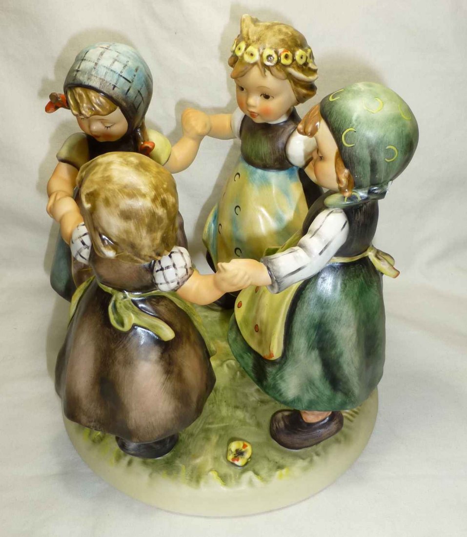 Hummel Ring Around the Rosie #348 Figurine (1 of 2)