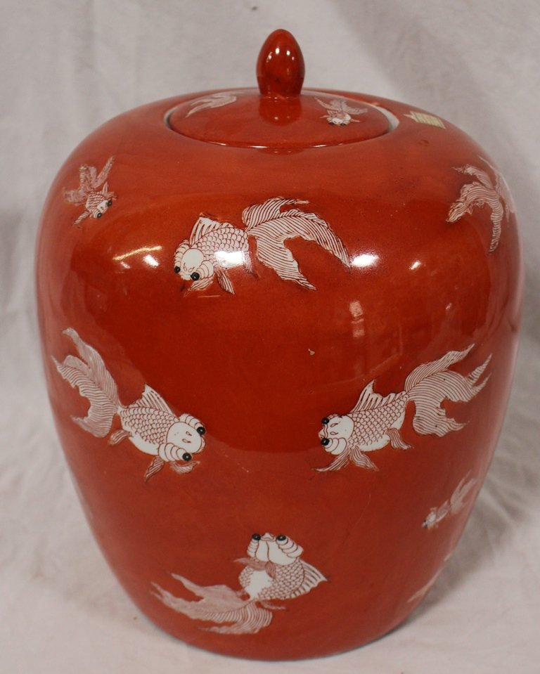 Tall Chinese Export Lidded Jar (1 of 4)