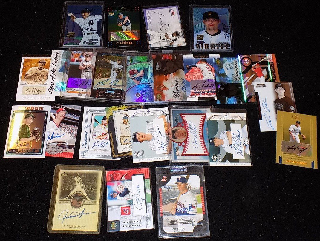 Certified Autograph Baseball Card Lot (25) Rollie: Certified Autograph Baseball Card Lot (25) Rollie Fingers, Michael Young, Cliff Lee, Jeff Francis, Rocco Baldelli +++