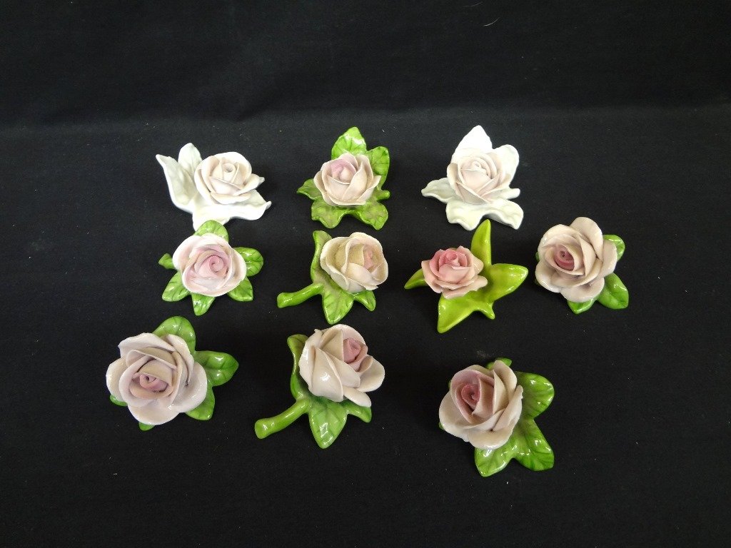(10) Kaiser West Germany Porcelain Roses: (10) Kaiser West Germany Porcelain Roses: A nice group of Kaiser West Germany Porcelain roses. There are 3 larger roses measuring 2.5 inches long and (7) smaller measuring 2 inches long. No condition 