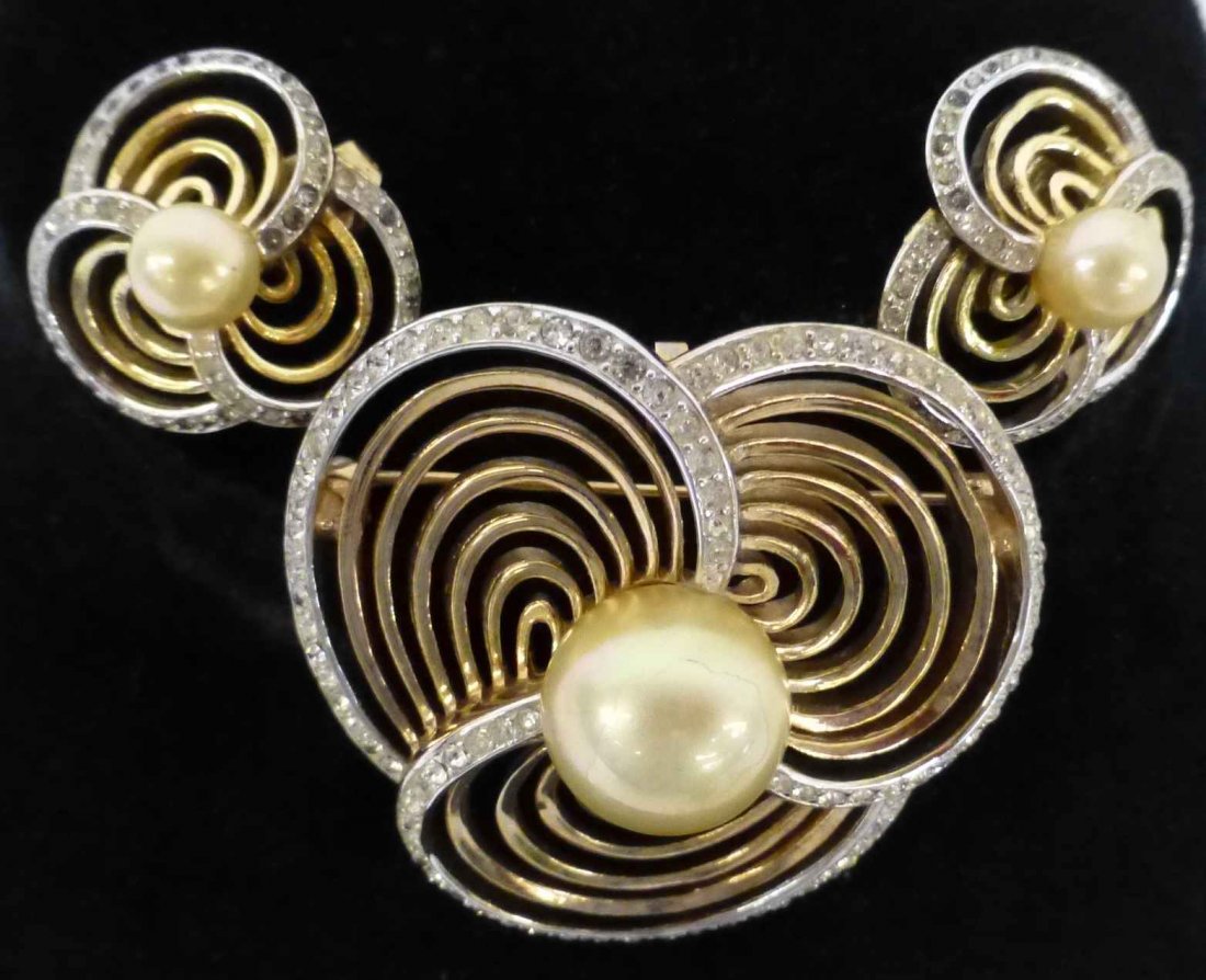 Crown Trifari Rhinestones Faux Pearl Spiral Brooch: Vtg Crown Trifari Rhinestones Faux Pearl Spiral Flower Brooch Clip Earrings Set, brooch is approx. 2" wide,