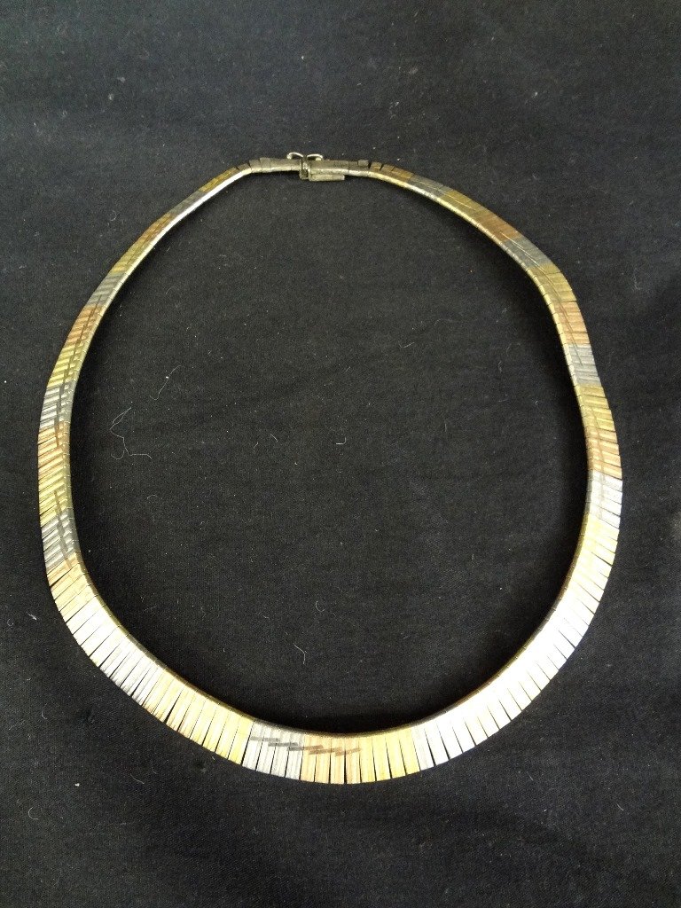 Rose Gold Herringbone style Choker 15" long: Rose Gold Herringbone style Choker 15" long: A tricolor rose gold choker measuring 15 inches long.