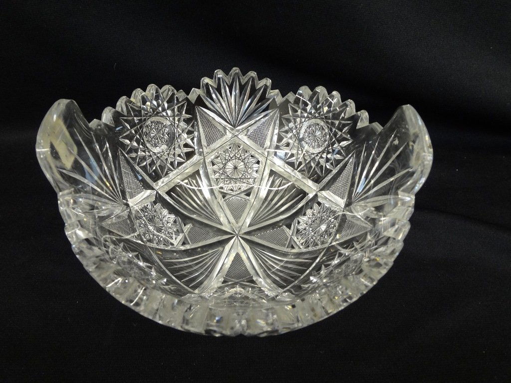 American Brilliant Cut Glass 2 Handled Nappy Zipper Cut: American Brilliant Cut Glass 2 Handled Nappy Zipper Cut Rim: 4 inches tall, 7 inches in diameter. No condition issues.