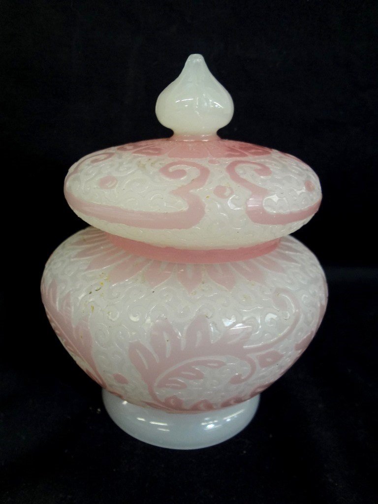 Steuben Glass Rosaline to Alabaster Acid Cut Back (1 of 4)