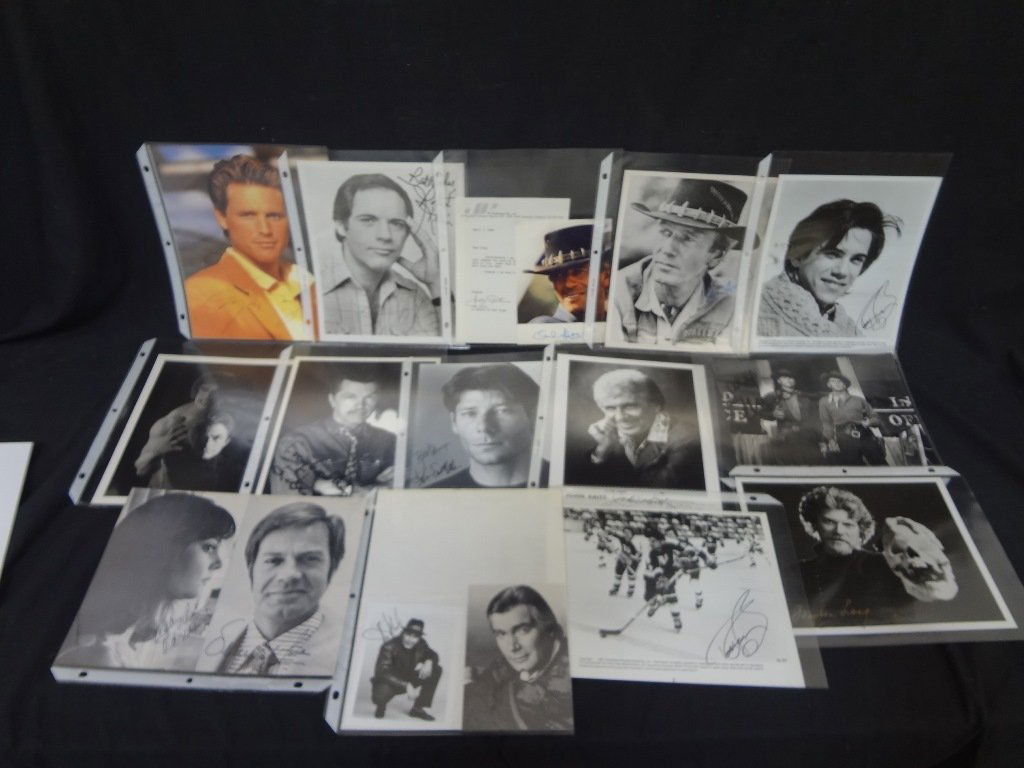 (15) Hollywood Movie Star Autographed Photos Ferrigno,: (15) Hollywood Movie Star Autographed Photos Ferrigno, Hogan, Carr, Skerritt: Another nice group of autographed photographs of Hollywood Stars. Included in this lot are: Alex Nicol, John Cook (2), Lei