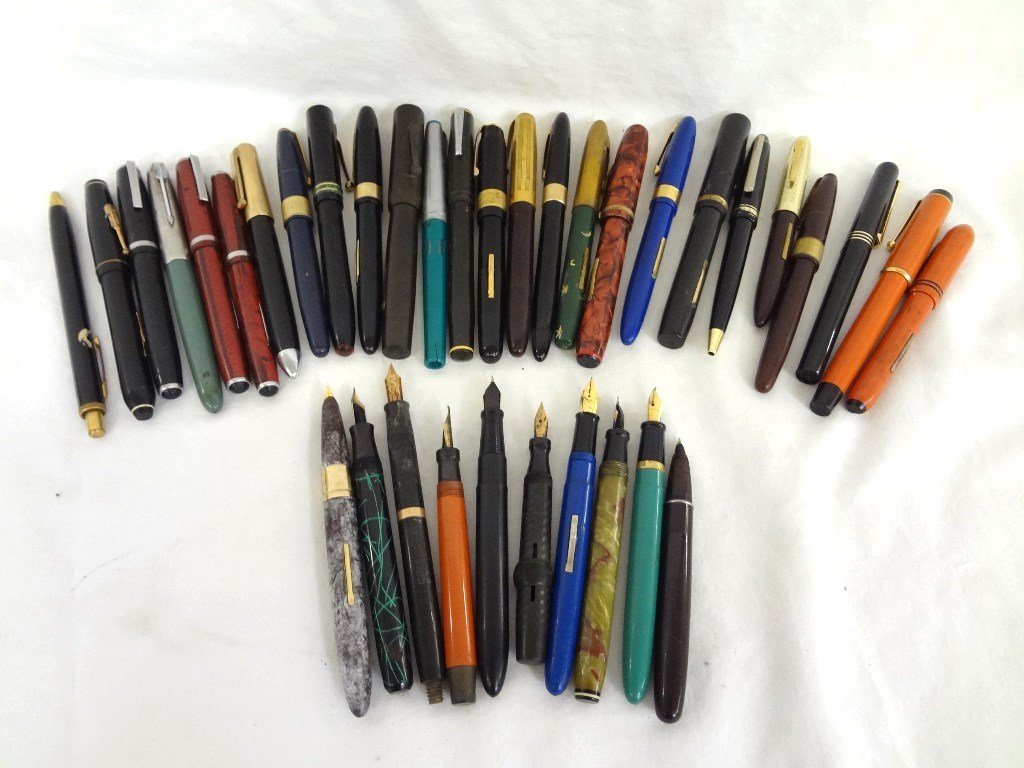 (26) Fountain Pens: Rockne, Sheaffer, Conklin, (1 of 5)