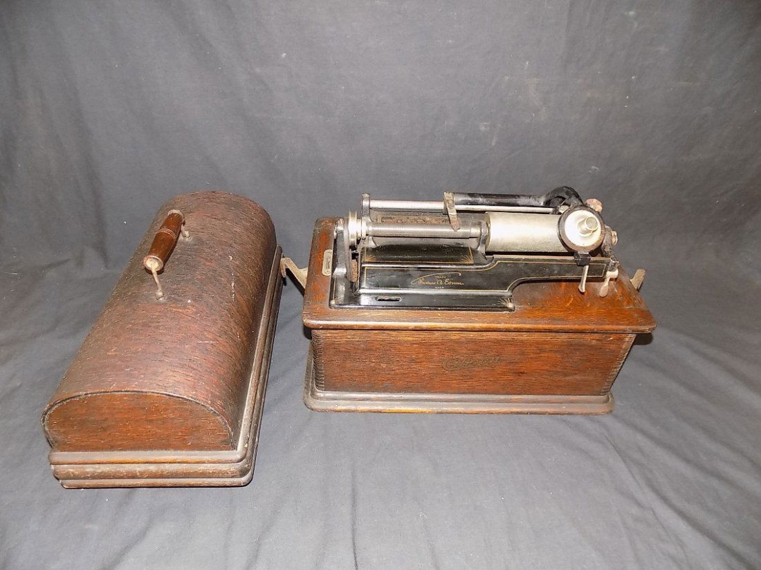 Thomas Edison Home Cylinder Phonograph Player: Thomas Edison Home Cylinder Phonograph Player s/n 276406. Nice phonograph, does not have a horn. Comes with multiple cylinders in varying condition