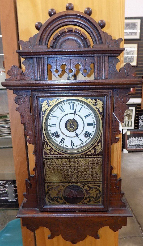 Seth Thomas Eclipse Wooden 8 Day Wall Clock: Seth Thomas Eclipse Wooden 8 Day 1/2 hour strike Wall Clock Rough Dimensions are 13 1/2 x 26 1/2 x 4 1/4 Key is present