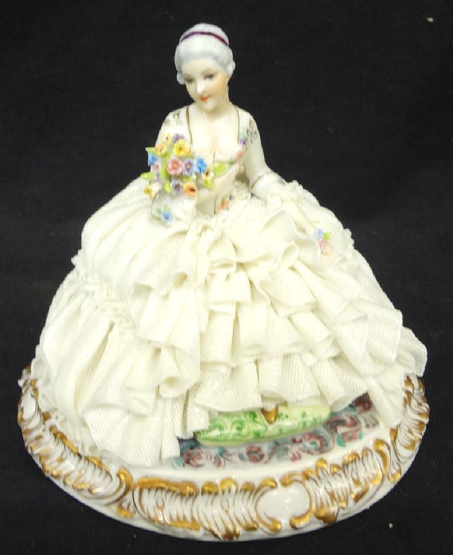 Luigi Fabrisのレースドール Luigi Fabris Antique porcelain Beautiful lace doll figurine
