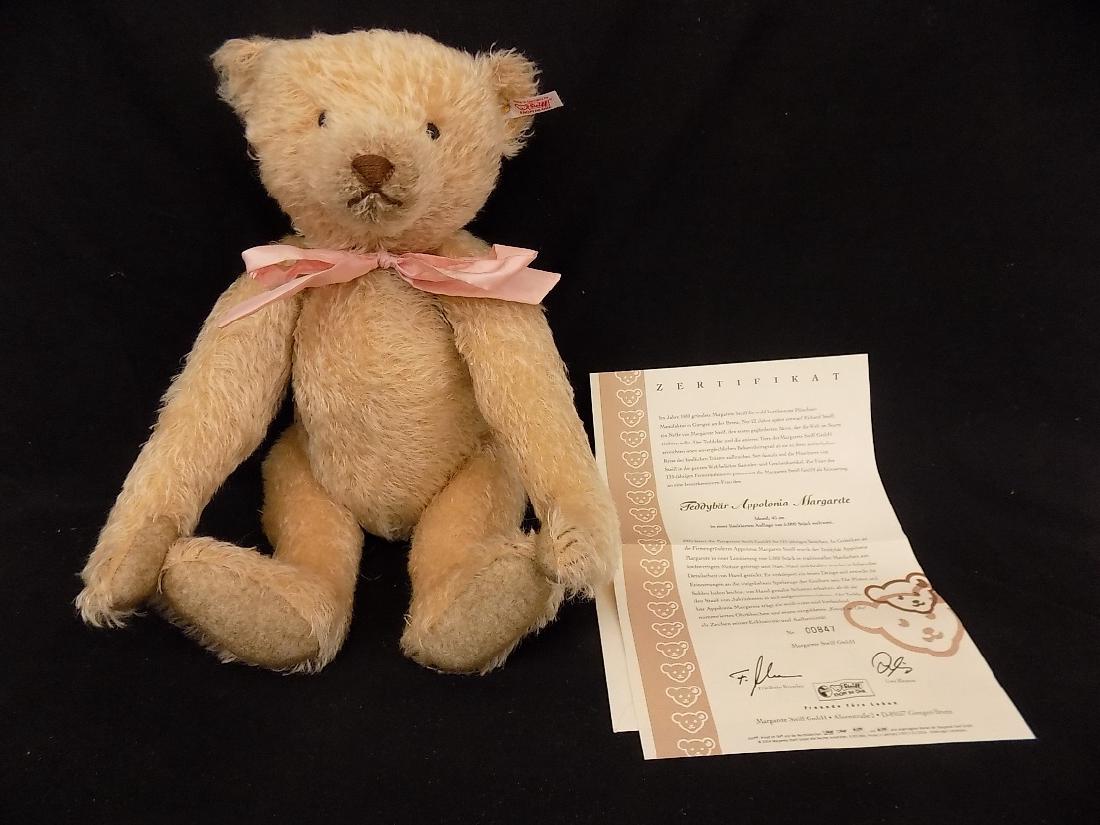 STEIFF APPOLONIA MARGARETE TEDDY BEAR 2004 038112: STEIFF APPOLONIA MARGARETE TEDDY BEAR 2004 - 45 CM - EAN 038112 no box but coa is included