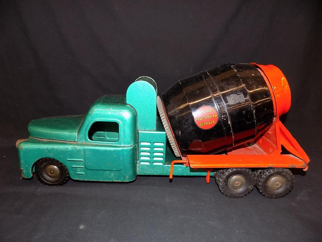 1950s STRUCTO Pressed Steel Ready-Mix Concrete Cement: 1950s STRUCTO Pressed Steel Ready-Mix Concrete Cement Mixer Truck 21"