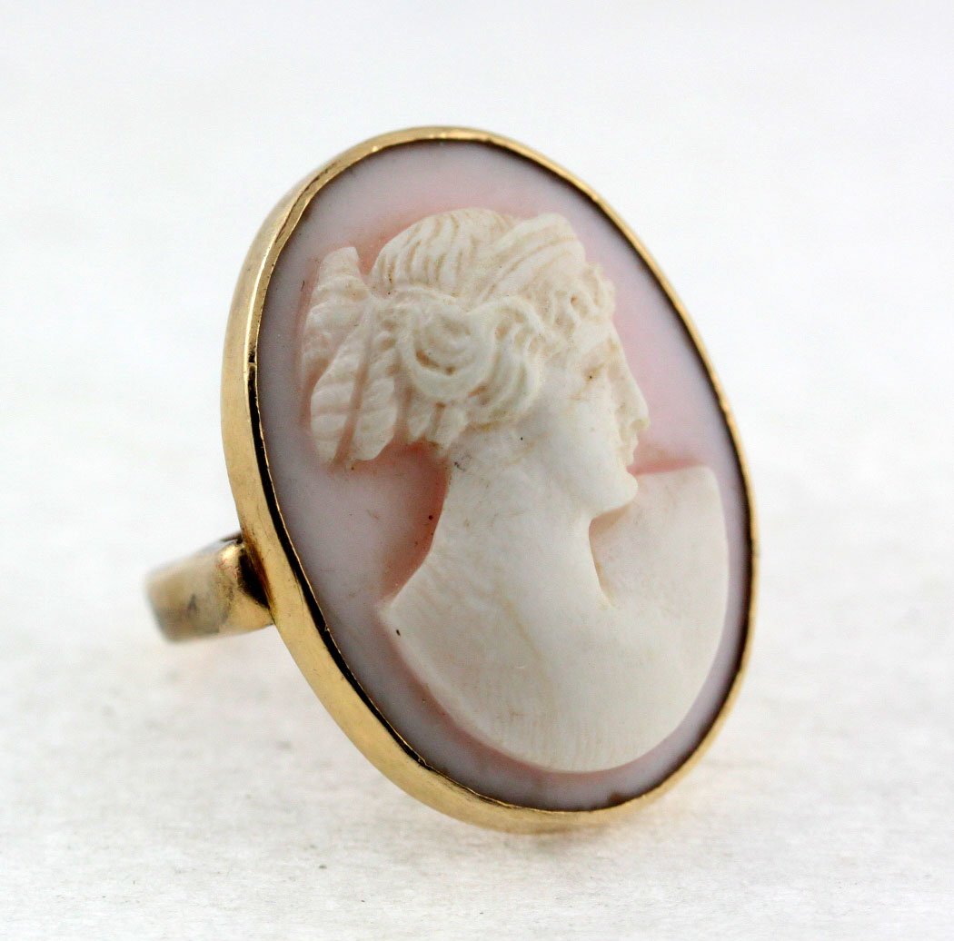 Vintage 14k Gold Oval Cameo Ring Size 5 White Hand (1 of 7)
