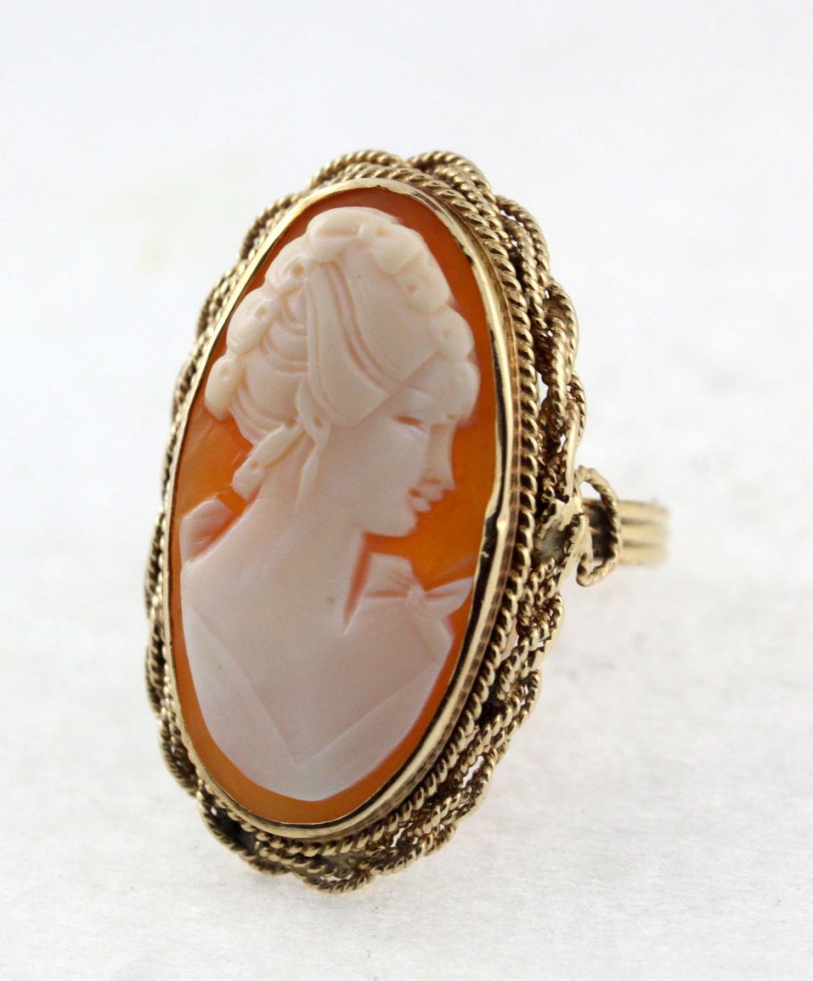 Estate 14k Gold Large Oval Cameo Ring Size 9.5 White (1 of 6)