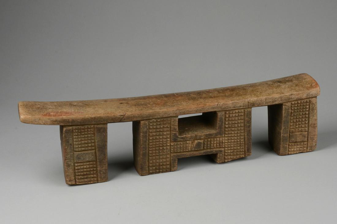 Headrest / neckrest - South Africa, Zulu (1 of 3)