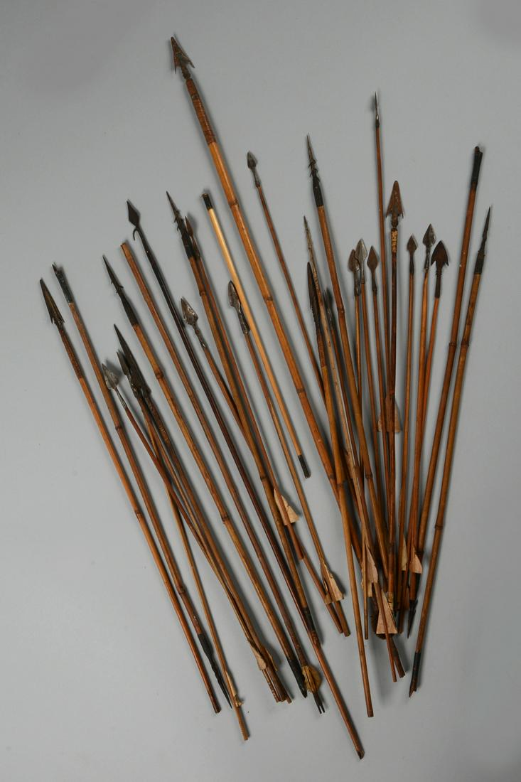 Group of arrows - D. R. Congo (1 of 2)