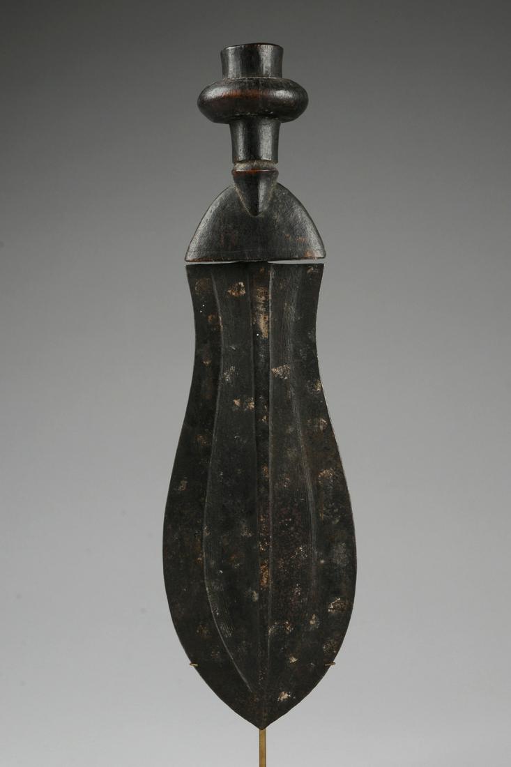 Status knife "ikul" - D. R. Congo, Kuba (1 of 2)