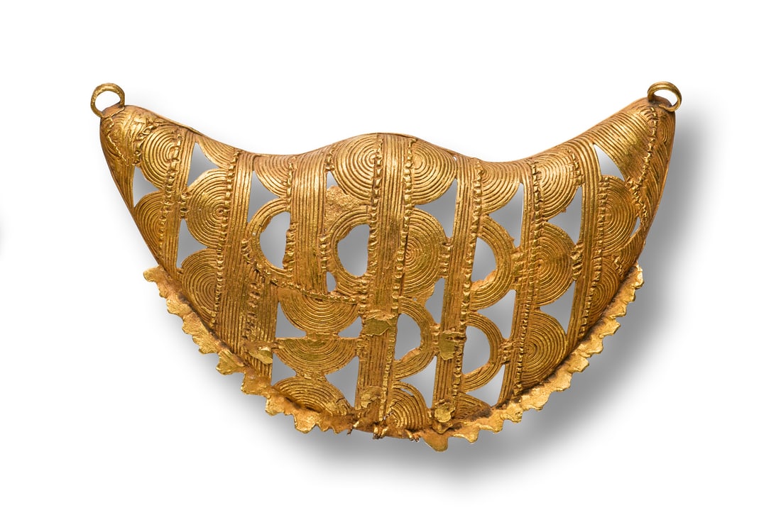 Ornamental pendant - Ghana, Akan (1 of 3)