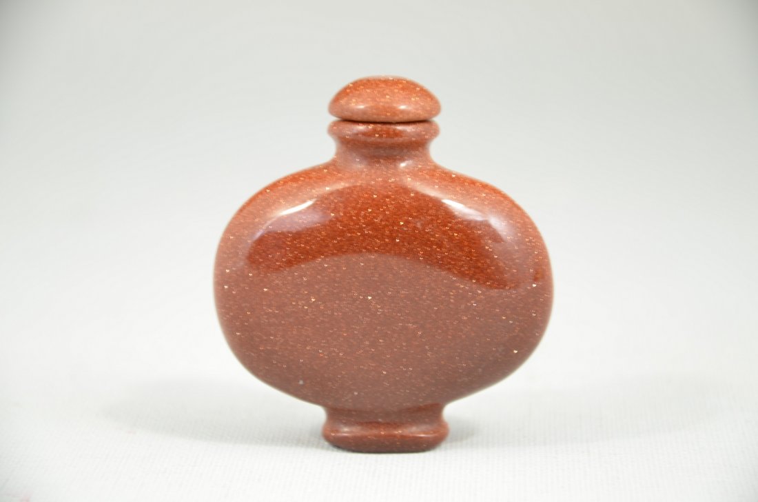 Vintage Chinese Gold Star Stone Snuff Bottle: Vintage Chinese Gold Star Stone Snuff Bottle Size: 3" X 2" Condition: good condition. (Refer to pictures.) 专业打包 发货全球 费用廉