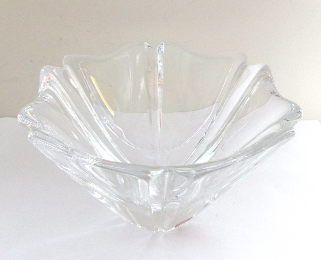 Orrefors Sweden Heavy Lead Crystal Orion Bowl: Retails for $199.00!! Pretty lead crystal bowl by famous Swedish maker. Shipping within Continental USA $12.00.