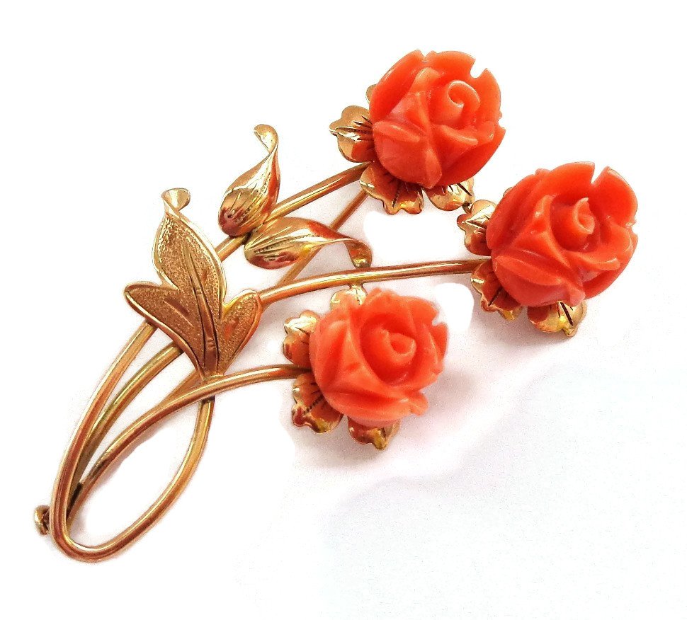 18K Rose Gold Brooch Pin with 3 Carved Coral Roses (1 of 6)