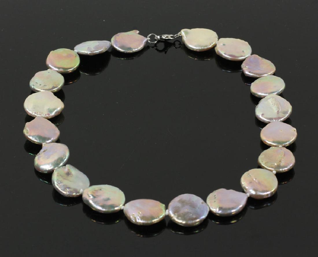 Coin Pearl Necklace (1 of 4)
