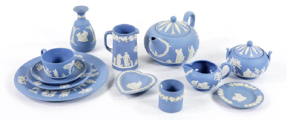 12-pcs Wedgwood Blue & White Jasperware (1 of 6)