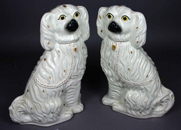 PAIR OF 19th CENTURY STAFFORDSHIRE SPANIELS