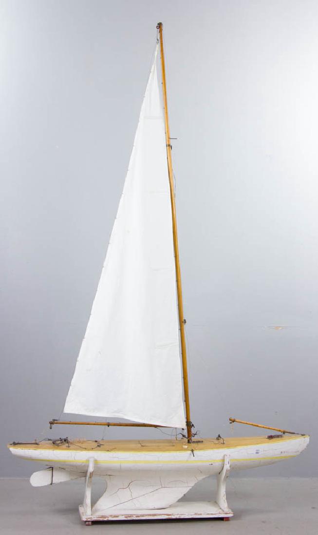 Vintage Pond Model Sail Boat (1 of 7)
