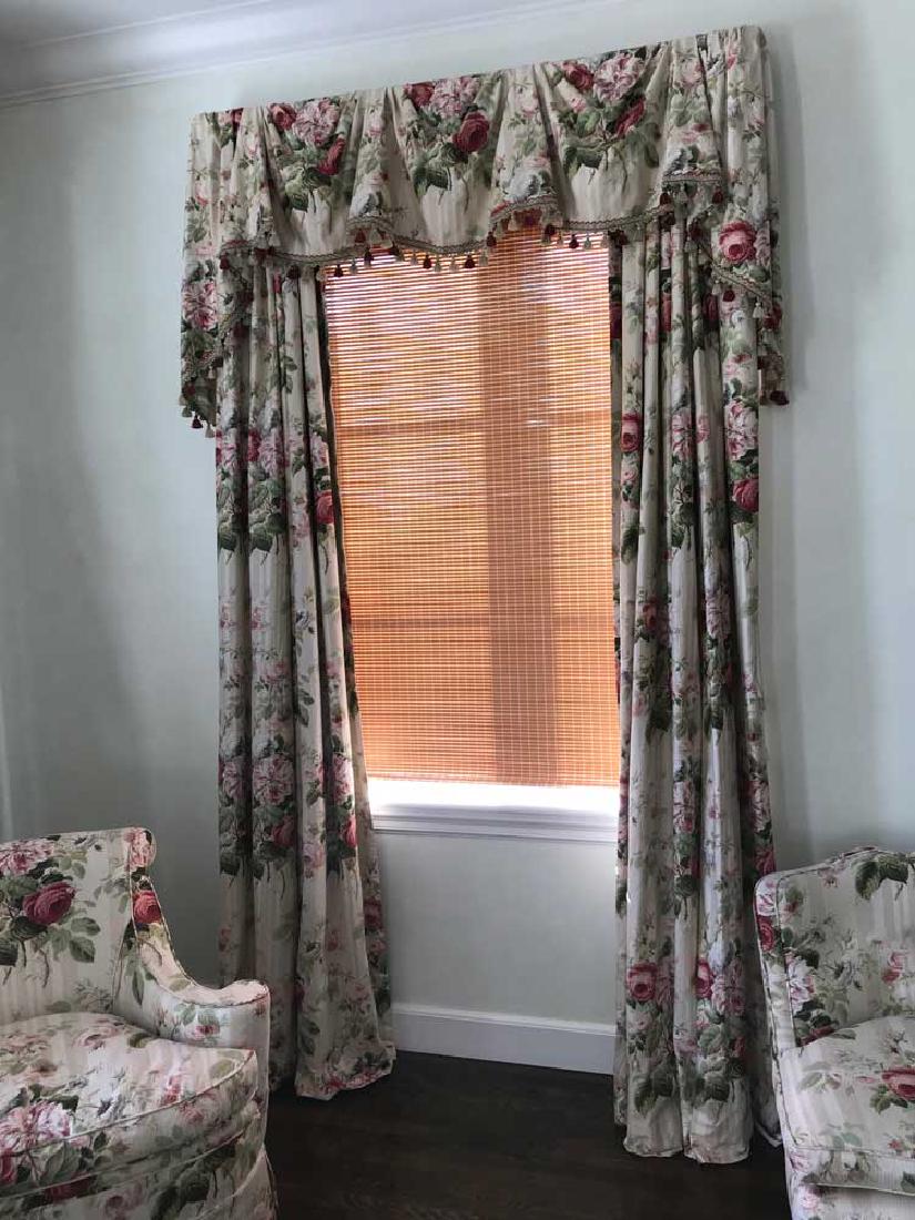 Pair of Chintz Floral Draperies, Swag Valance (1 of 3)