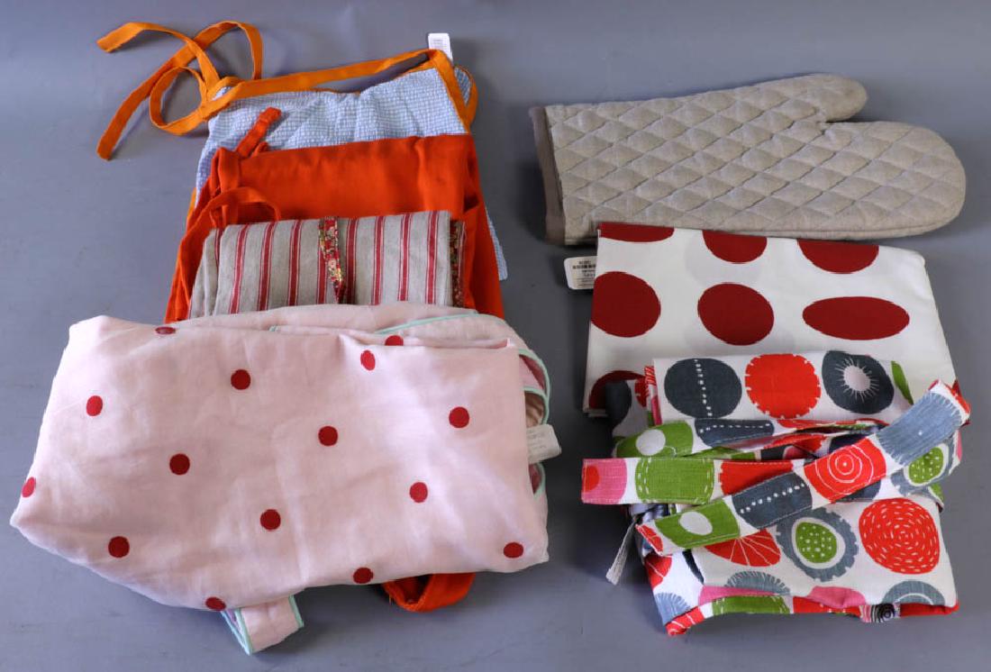 Assortment of Kitchen Linens (1 of 2)