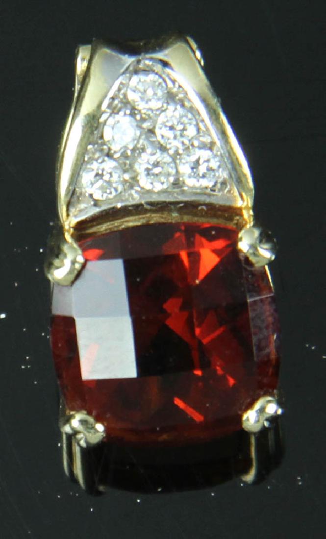 14k Gold Ladies Ruby and Diamond Pendant (1 of 6)
