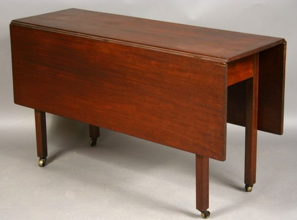 18th C. Chippendale Mahogany Drop-Leaf Table