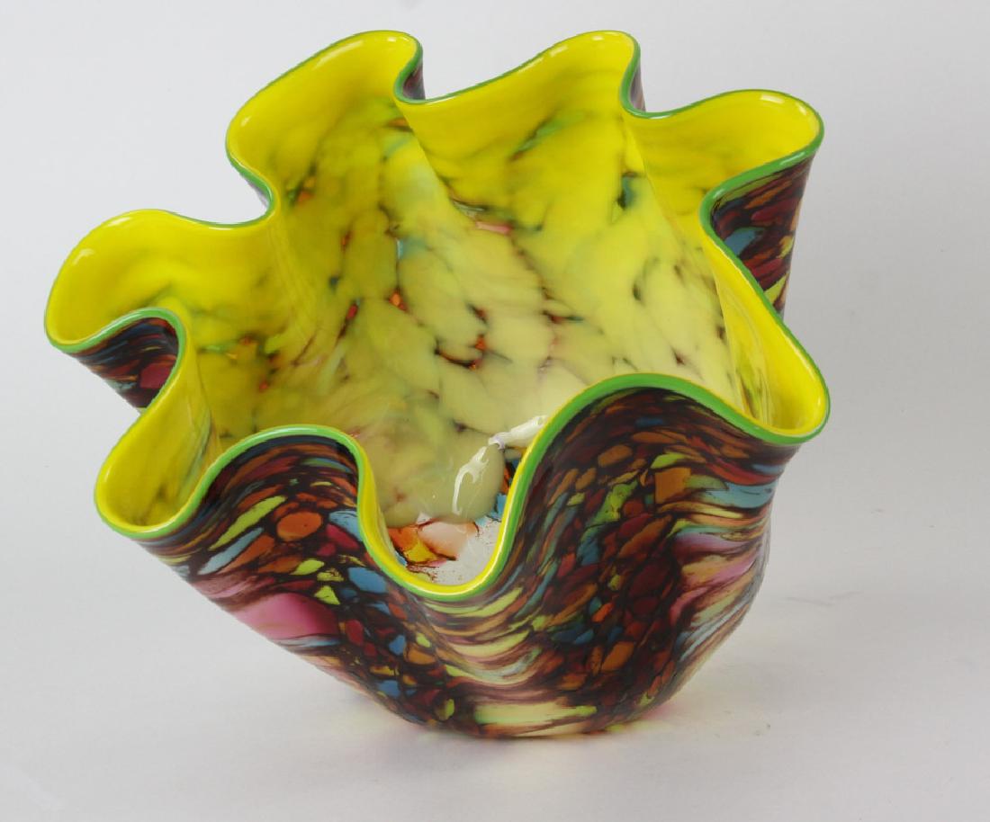Signed Dale Chihuly Macchia Vase: Vintage Dale Chihuly Macchia vase signed on bottom, 'Chihuly PP04', 10" x 11". Provenance: Palm beach, Florida estate.