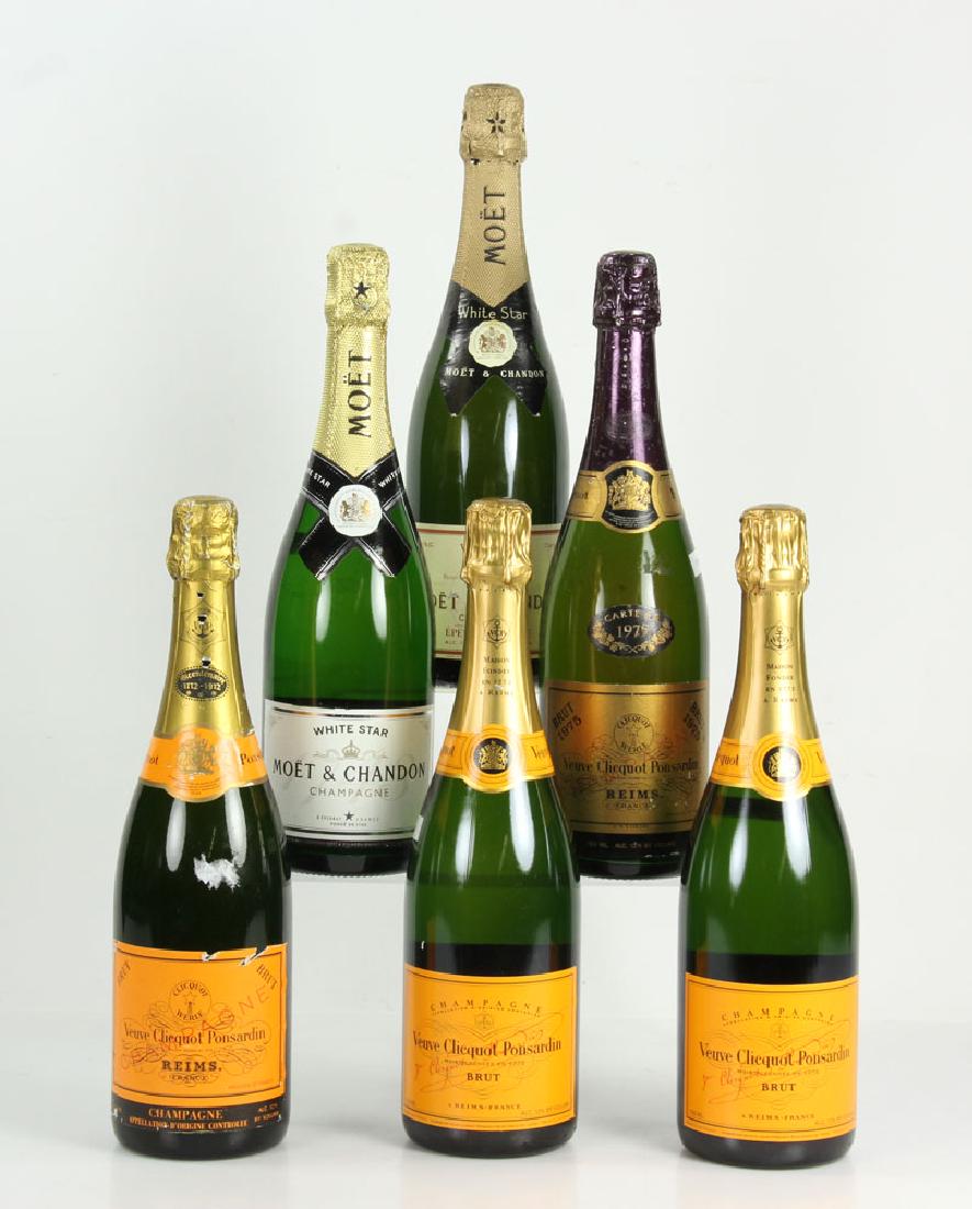 Six Bottles of Vintage Champagne: Six bottles of vintage champagne, to include: four bottles of Verve Cliquot and two bottles of Moet Chandon.Ã‚Â