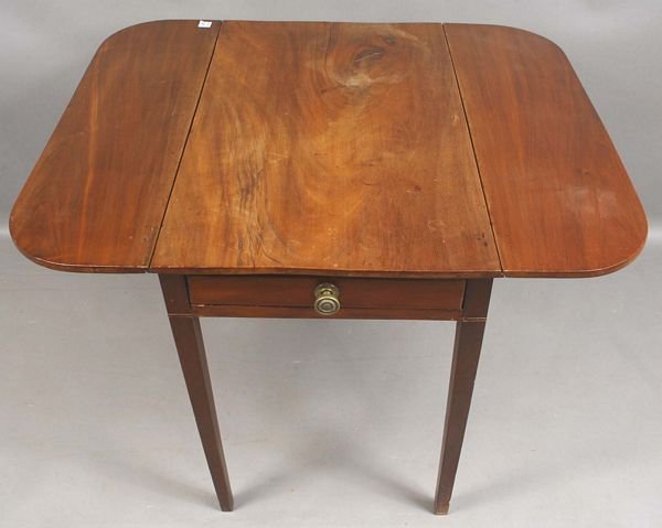 19th C. Federal Bermuda Drop Leaf Table. - 2