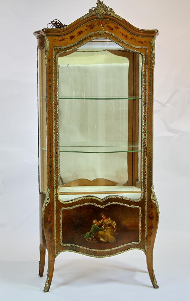 Late 19th/Early 20thC French Curio Cabinet (1 of 7)
