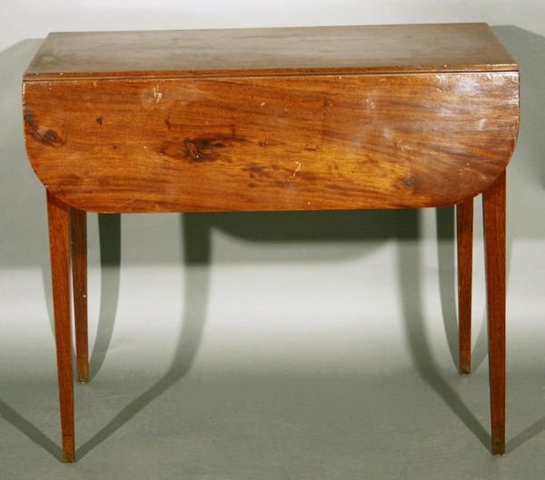 Early 19th C. Pembroke Mahogany Drop-Leaf Dining - 2