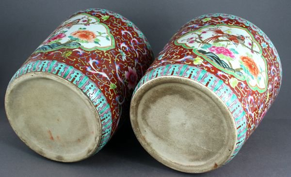 20th C. Pair of Chinese Decorated Cache Pot. - 2