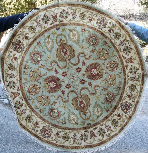 Beautiful Mahal Rug, 5' 10" x 6'.