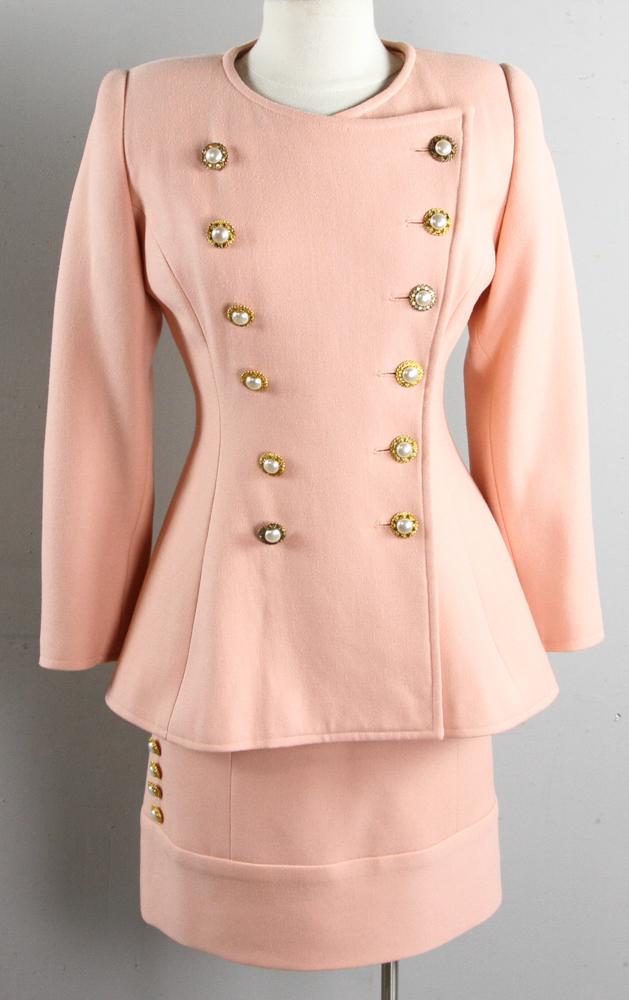 Vintage Peach Color Wool Suit: Vintage wool suit, peach color. Size M. Good condition.