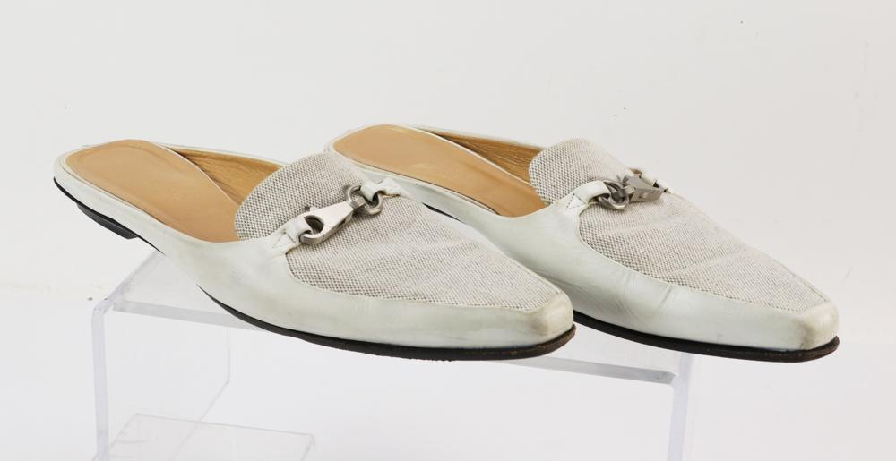 Hermes Off-White Linen and Leather Slides: Hermes off-white linen and leather slides with Hermes metal decoration on toe, size 8 1/2 - 9 US. Provenance: From a Beverly, Massachusetts estate.