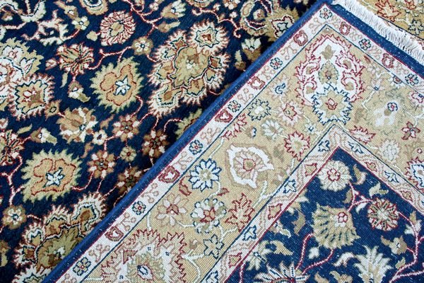 Beautiful Indo Isfahan Rug, 5' 8" x 9'. - 2