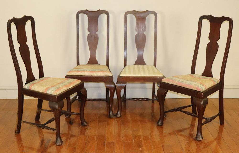 Set of Queen Anne Style Mahogany Chairs (1 of 7)