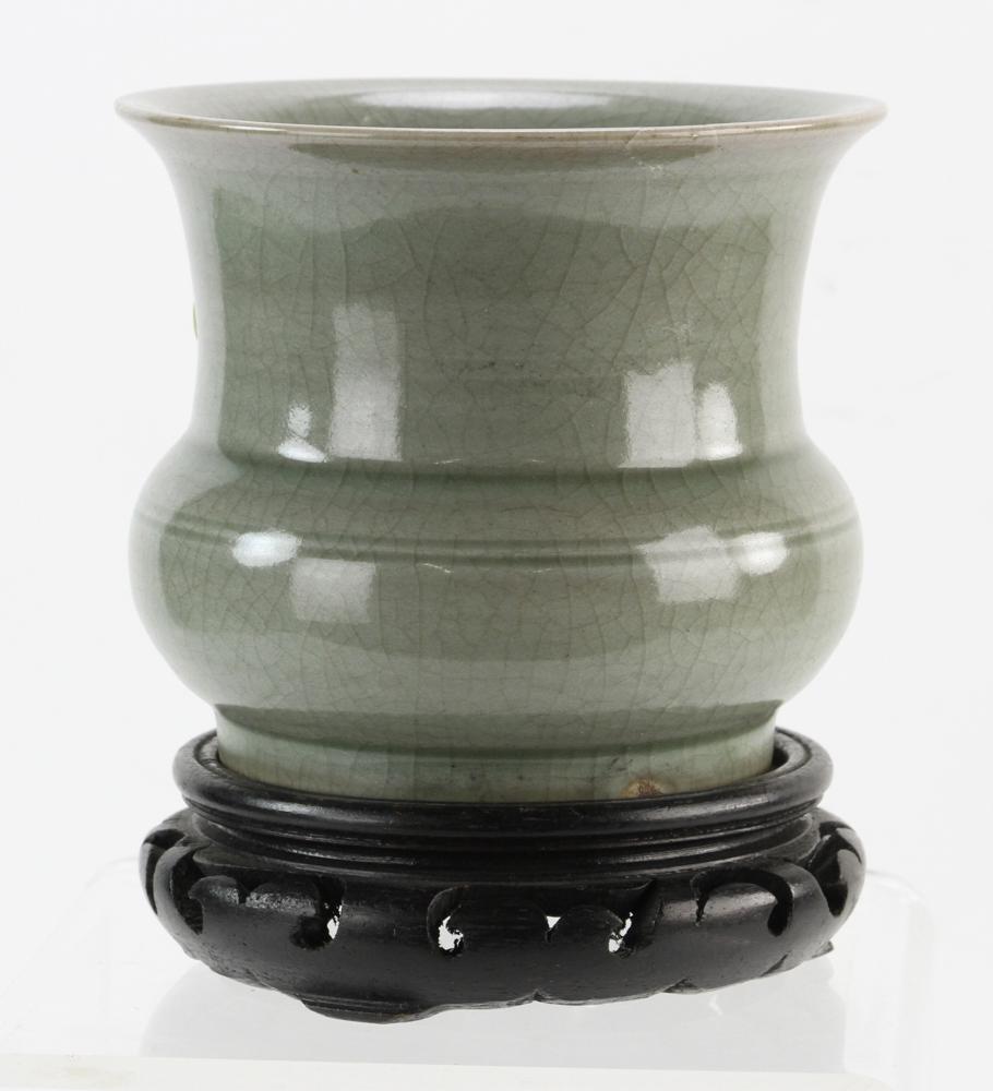Very Fine Chinese Celadon Vase (1 of 5)
